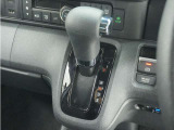 ◆シフト周り◆スタイリッシュなシフト周り、切り替えやすくシンプルなデザインです!
