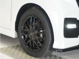 ◆純正アルミホイール装着車◆これで足元まわりも、おしゃれにきまります!