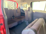 【シートアレンジ】荷物や乗車人数に合わせてシートを調整でき、幅広いシーンに対応できます。