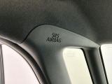 【収納部】パッと手に取りたい小物の置き場に便利。その他、沢山の収納部がございます。