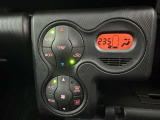 オートエアコンで快適な室内です。