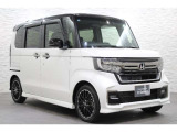 当社の優秀なスタッフがしっかり点検整備をさせていただいてからご納車いたします!さらに!エンジンオイル、エレメント・ミッションオイル・ワイパーゴムを新品交換になります!これで安心して乗って頂けます!