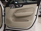 運転席ドアトリム