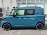 右側のスライドドアが電動です。商用ならではの運転者が使いやすい仕様になっています。