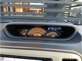 メーターも見やすく燃費の確認も一緒に見えて運転も快適に行えます!