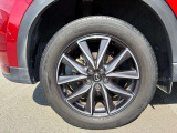 CX-5の純正ホイールとなっております