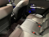 全ての席が主役席なのは、メルセデスならではの特徴です。快適なドライビングが、リラックスした車内空間を作りだします。
