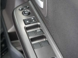 ◆パワーウィンドウスイッチ◆運転席から全席の窓の開閉操作を行うことが出来いつでも換気ができます!