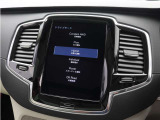 【CleanZone アドバンスト・エア・クオリティ・システム(PM2.5センサー、車内自動換気機能付)】PM2.5粒子を最大95%車外に排出。全自動空気清浄機で、車内の空気の質を向上させます。