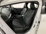 運転席、助手席です。クリーニング済みで綺麗になっております。