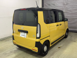 Honda SENSING装着車です。衝突を予測してブレーキをかけたり、前のクルマにちょうどいい距離で走行できる多彩な安心・快適機能を搭載した支援システムがドライバーをサポート。
