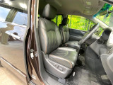 運転席シート廻りは使用感も少なく、良好な状態となっています。丁寧に使われていたことがよくわかりますね。