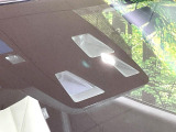 【スマートシティブレーキサポート】低速走行中に前方の車両等を認識し、衝突しそうな時は警報とブレーキで衝突回避と被害軽減をアシスト。より安全にドライブをお楽しみいただけます。