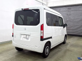 Honda SENSING装着車です。衝突を予測してブレーキをかけたり、前のクルマにちょうどいい距離で走行できる多彩な安心・快適機能を搭載した支援システムがドライバーをサポート。