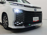 高輝度で点灯速度が速く、しかも消費電力の少ないLEDヘッドライトが装備されています!LEDの明るい光が走行中の視界の確保をサポートして、夜のドライブがより楽しく安全に運転できます♪