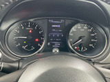 視認性の高いメーターで運転情報を的確に把握できます!