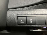 急な体調不良時も、ヘルプネットボタンを押すだけでヘルプネットセンターのオペレーターに繋がります。なお無償でのご利用期間は限定されています。サービスの詳細は販売店スタッフまでお尋ねください。
