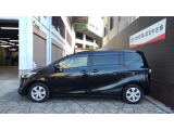 【トヨタ認定中古車】まるごとクリ-ニング(見えない所まで徹底洗浄)、車両検査証明書(車の状態を徹底検査)、ロングラン保証(買ってからも安心!)、3つの安心をセットにしたトヨタ販売店の中古車ブランドです
