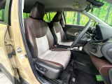 運転席シート廻りは使用感も少なく、良好な状態となっています。丁寧に使われていたことがよくわかりますね。