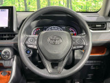 【ステアリングスイッチ】運転中、前方から目線をそらすことなく、オーディオ等の操作が可能な便利機能!安心&快適なドライブを演出してくれます♪