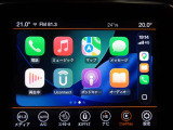 Apple CarPlay、Android Auto 対応。スマホを接続するとタッチスクリーン上でマップ、通話、メッセージ、ミュージックなどのアプリをスマホ同様に操作できるミラースクリーン機能搭載