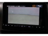 バックガイドモニターで後方の確認が出来て安心です。
