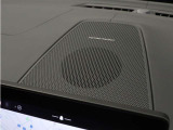 【harman/kardon】世界のオーディオファン垂涎のプレミアムサウンドシステムを搭載。原音に近い音場空間を忠実に再現。乗る人すべてに最良の音響体験を提供します。