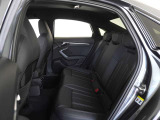 ご納車前に行います点検100項目におきまして、専用のテスターやツールを用いて細かな診断を行います。