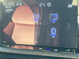 オーディオの選択画面から、ラジオやテレビ、Bluetoothなどの項目を確認できます。表示が整理されていて選びやすく、日々の移動時間に合わせた音源選びに便利です。