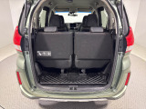 【カーペットタイプのフロアマット】車内の汚れを防止し、厚みがある為乗り心地向上にも一役買ってくれます。