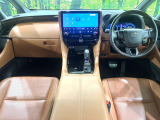 ヴェルファイア ハイブリッド 2.5 Z プレミア E-Four 4WD 