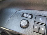駐車時や狭い道でのすれ違い時に気を使うミラー。電動格納式ドアミラーはそんな時に便利です。