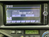 AM・FMやCD/DVD、SDなど、複数の音源を選べる画面です。Bluetoothの登録案内も表示され、利用したい音源や設定内容を画面上で確認しながら選べます。日常の移動にも便利です。