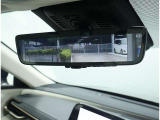 デジタルインナーミラー装備!車両後方のカメラの映像をデジタル補正で視認性を向上させてインナーミラー内に表示します♪視界を遮るものがなく、後席に同乗者がいても後方を確認しやすく安心です♪