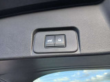 運転席下、各種操作スイッチ