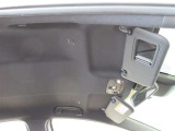 運転席サンバイザーには、バニティーミラーが付いてます。