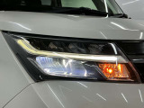 【LEDヘッドライト】点灯した瞬間から最大の明るさになります。雨の日や夜間でも安心して走行できます。