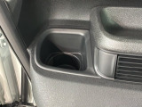 自社商品化センターにて内外装のクリーニングを実施しております!