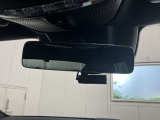 リバース連動型のバックカメラは、精度が良く、バックや縦列駐車もストレスなく止められます。カメラの性能も日々進化しており画質には私たちも驚かされます。ぜひ実車でのご確認をお願い致します!