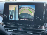 駐車時に見えづらい左前もモニターに映す事ができますので安心ですね。