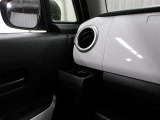 運転席にカップホルダー付いてます☆
