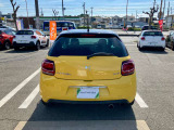 コーナーセンサー付きですので駐車も安心です。