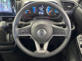 【ステアリングスイッチ】運転中、前方から目線をそらすことなく、オーディオ等の操作が可能な便利機能!安心&快適なドライブを演出してくれます♪