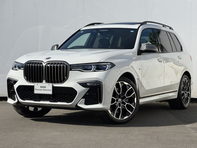 X7 M50i 4WD