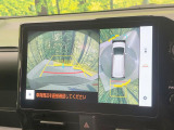【パノラミックビューモニター】専用のカメラにより、上から見下ろしたような視点で360度クルマの周囲を確認することができます☆死角部分も確認しやすく、狭い場所での切り返しや駐車もスムーズに行えます。