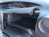 電動格納式ドアミラーの操作スイッチです。駐車時に手元で操作できます。