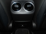 車輌に関する装備・価格等ご不明点などお気軽にお問合せ下さい。また、総額価格に関しましては車輌本体価格に納車に関わる費用等は別途料金がかかります。詳細は当店スタッフへお問い合わせ下さいませ。