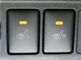 運転席と助手席にシートヒーターを装備しております。