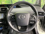 【純正革巻きステアリング】上質な革を使用することで、手にしっかり馴染みとても運転しやすいハンドルです♪