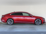 メーカー直営認定中古車 1オーナ 禁煙車 LEDライト 黒レザーシートヒーター付き デジタルコックピット 純正ナビ ブルートゥース接続 カープレイアンドロイドオート対応 アダプティブクルーズ サンルーフ